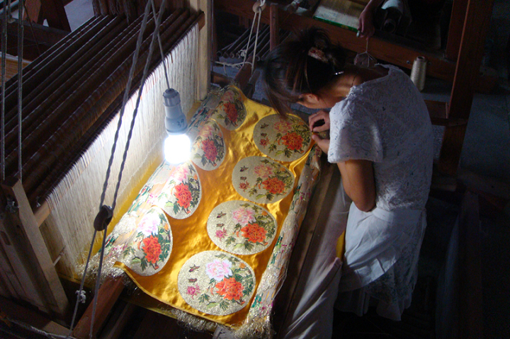 圣帛云锦工厂